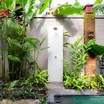 Malini Private Villa By Supala